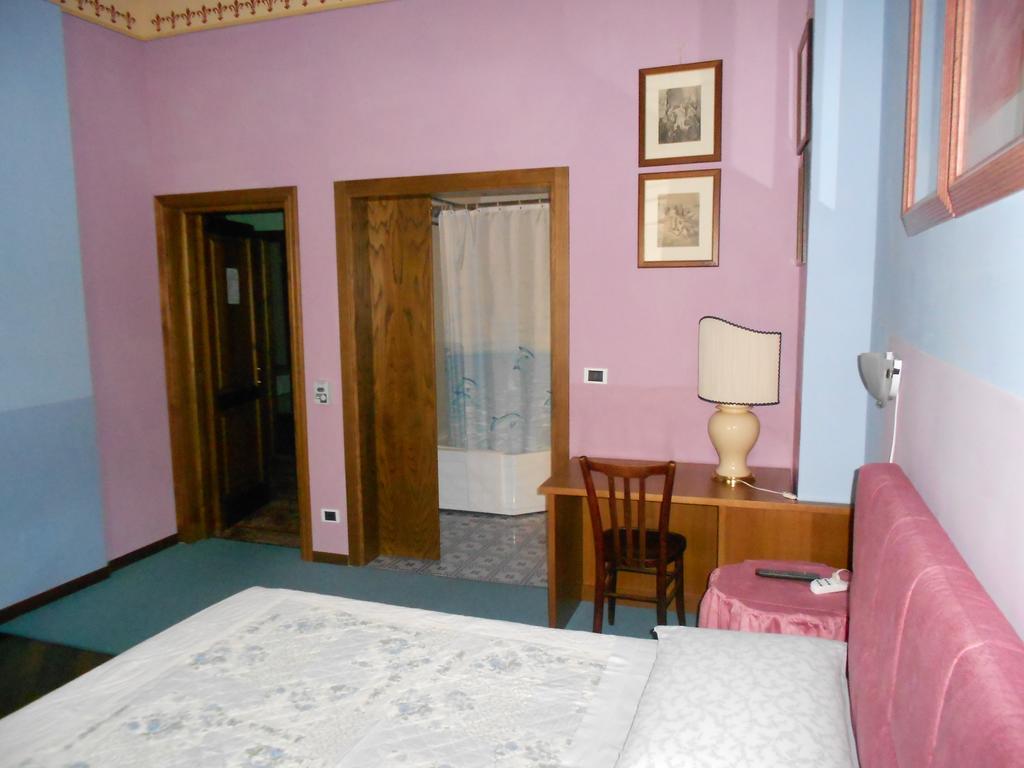 Hotel Tarussio Arezzo Zewnętrze zdjęcie